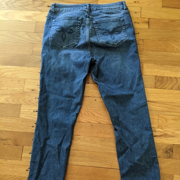 Ted Baker Catrina Uneven Raw Hem Skinny Jeans - Picture 6 of 8